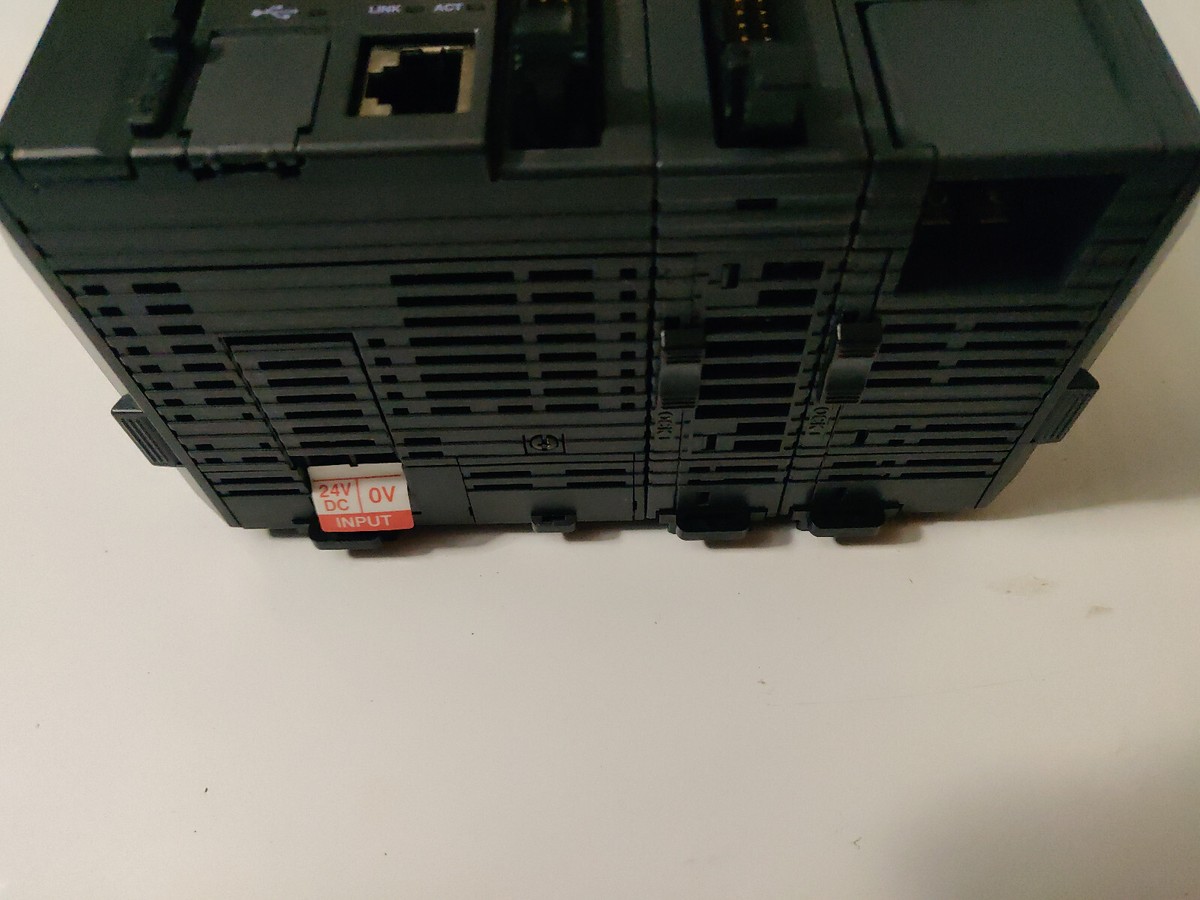 Keyence KV-5000 PLC + KV-32XC Input Card + KV-L21V Serial Module
