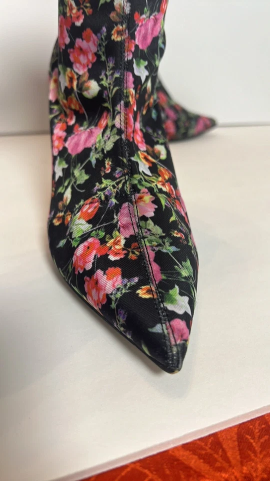 Botas Calcetín Floral Steve Madden Lombard Talla 7.5 Foto 3 de 4