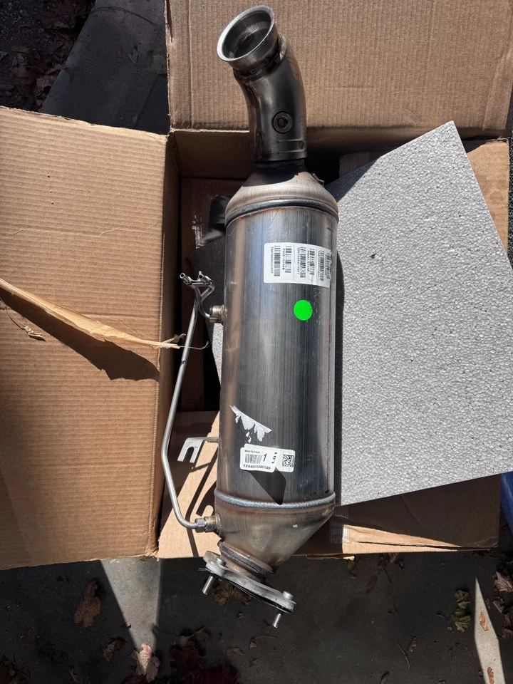 Conjunto de filtro de partículas diésel Mopar genuino 68417519AB Foto 2 de 4