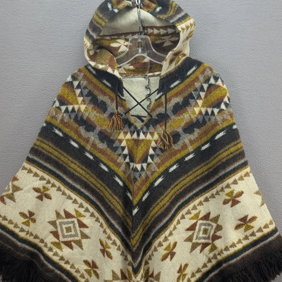 Vtg Southwestern Hooded Poncho Fringe Aztec Tribal Pattern Bohemian Boho Chic - Image 3 of 4