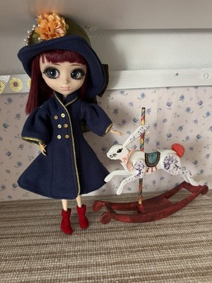 Custom Pullip Puppe mit Zubehör, Mantel & Hut Perücke rot, blaue Augen, 