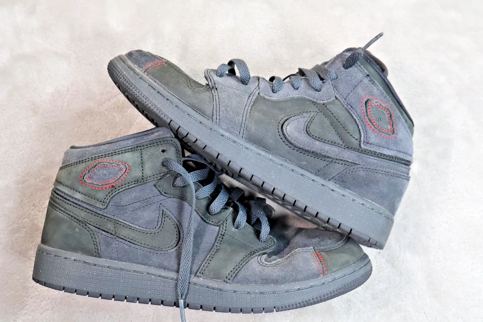 Nike Air Jordan 1 Mid SE Shoes Youth Size 6.5Y Black Gray Red Suede FQ7742-001 - Image 2 of 4