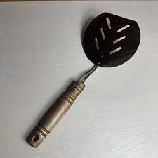 Vtg Ekco Angled Slotted Spatula Flipper Stainless Round  Wood Handle USA 12”