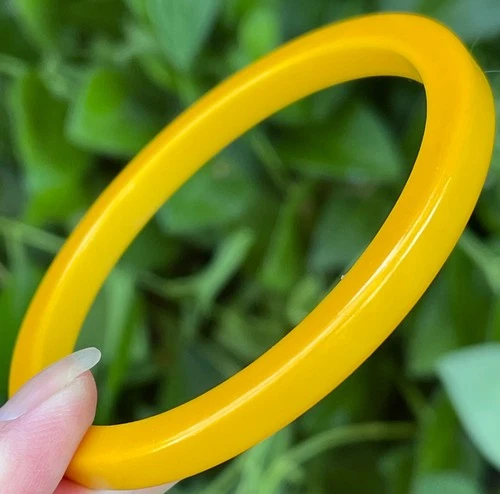Bakelite Yellow butterscotch bangle bracelet vintage jewelry tested G