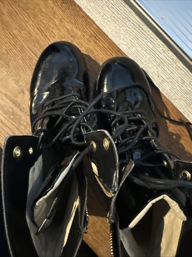 Michael Kors Alistair Boots MK Logo Patent Leather Black Boot Size 9 Worn Once - Picture 7 of 7