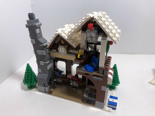 LEGO Christmas: Winter Toy Shop 10199, partial Winter Village Bakery 10216 descr - Picture 4 of 9