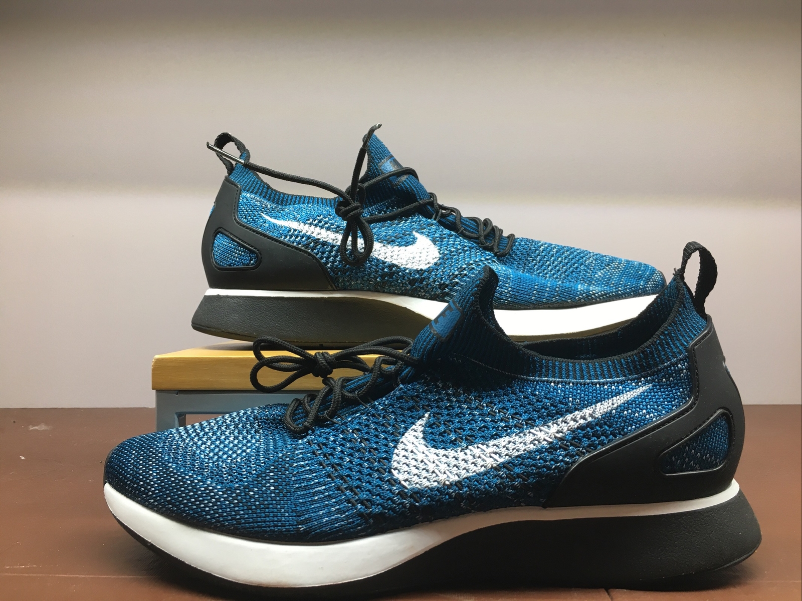 air zoom mariah flyknit racer womens