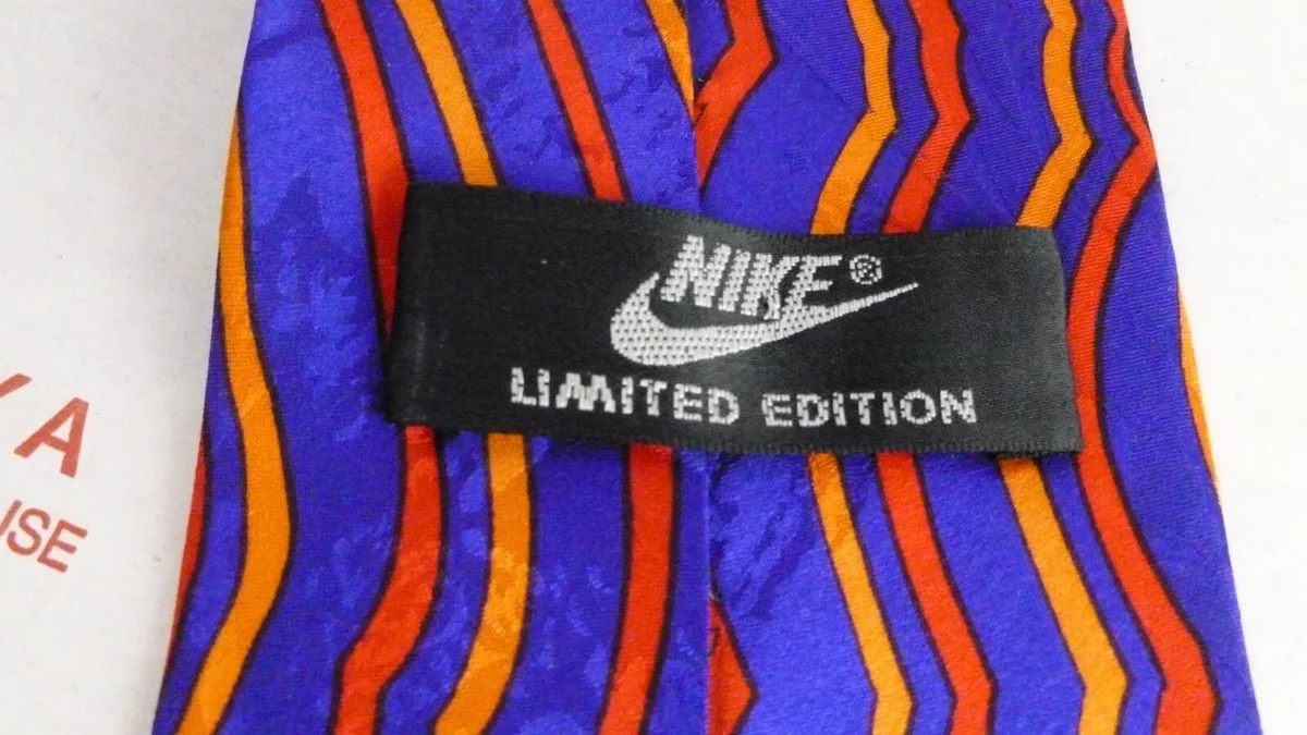 Vintage Nike Limited Edition Sir Charles Barkley Neck Tie Necktie 100% Silk