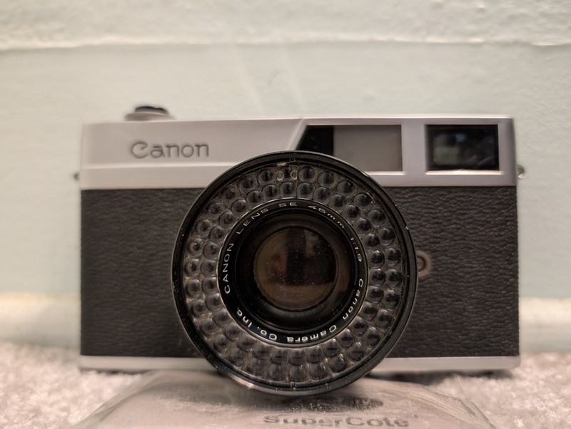 Vintage from 1960's Canon Canonet SE Rangefinder Camera Black Silver with Case