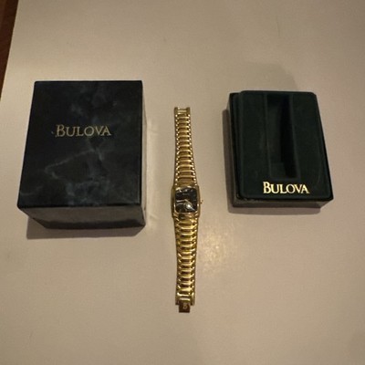 Rare Vintage Bulova Mens Diamond Black Gold Tone Analog Watch