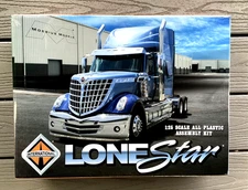 MOEBIUS 1/25 MODERN INTERNATIONAL LONE STAR TRANSPORT TRUCK MODEL KIT # 1300 F/S