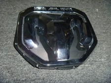 Dodge Ram 1500 2019-2026 puerta trasera medallón 68276332AB fabricante original nuevo 2023 2024 2025