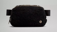 NWT | Lululemon Fleece Everywhere Belt Bag Black/gold