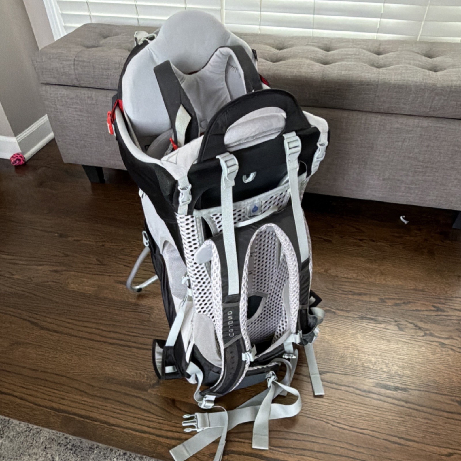 Carrier Size Adjustable Storage Black Gray