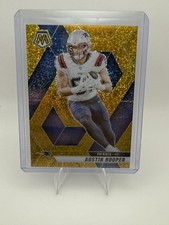 2025 Panini Mosaic Austin Hooper #5 Gold Sparkle  /24 Patriots