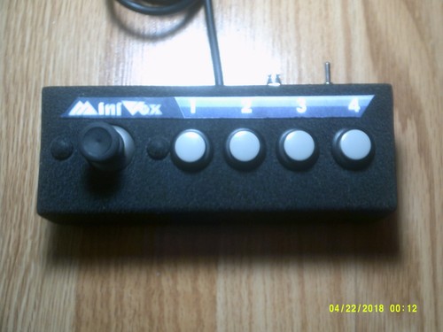 Vectrex &quot;MiniVex I&quot; controller with rapid fire, choice of button color