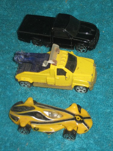 Mixed Lot of 25 Diecast Cars & Other Vehicles for PLAY - Picture 8 of 9