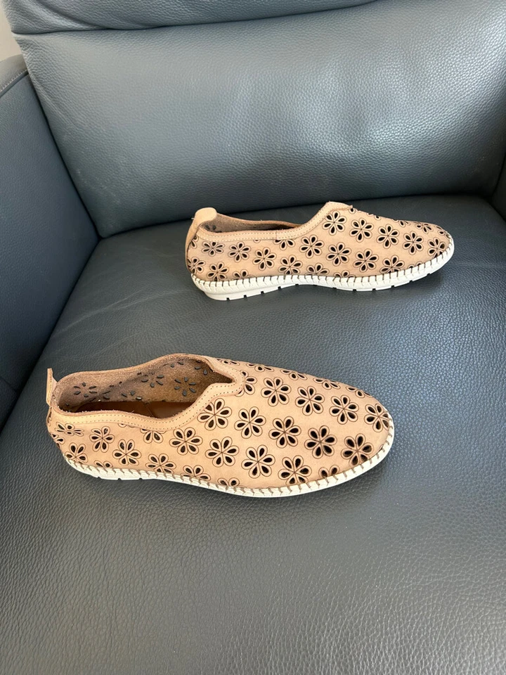 Zapatillas "Tania" de Coldwater Creek Walk With Me Foto 2 de 4