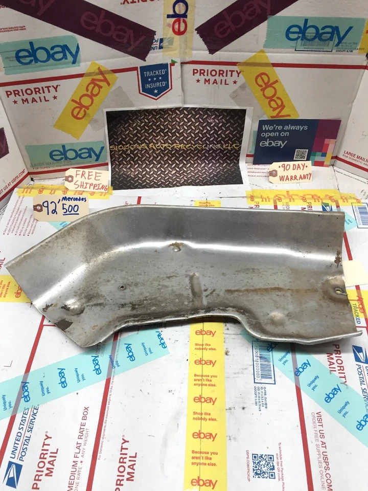 90-93 MERCEDES-BENZ 500SL RIGHT MIDDLE EXHAUST HEAT SHIELD GUARD DEFLECTOR - Image 3 of 4