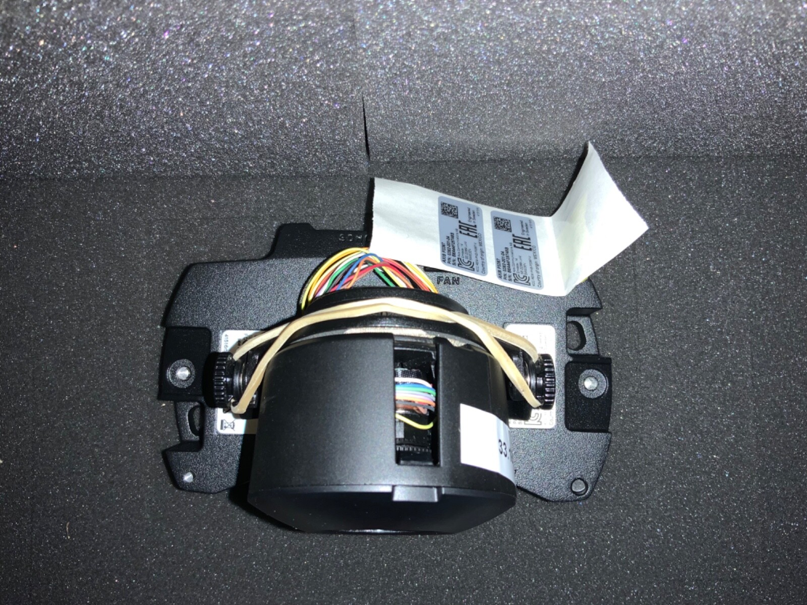 Caméra surveillance AXIS P3367 sous emballage d'origine avec optique en verre
