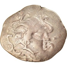 #843394 Pictones, Santones, Stat&egrave;re &agrave; la main, 1st century BC, Electrum, VF