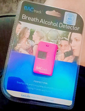 BACtrack Keychain Electronic Breathalyzer, Digital Display, NFC, Pink