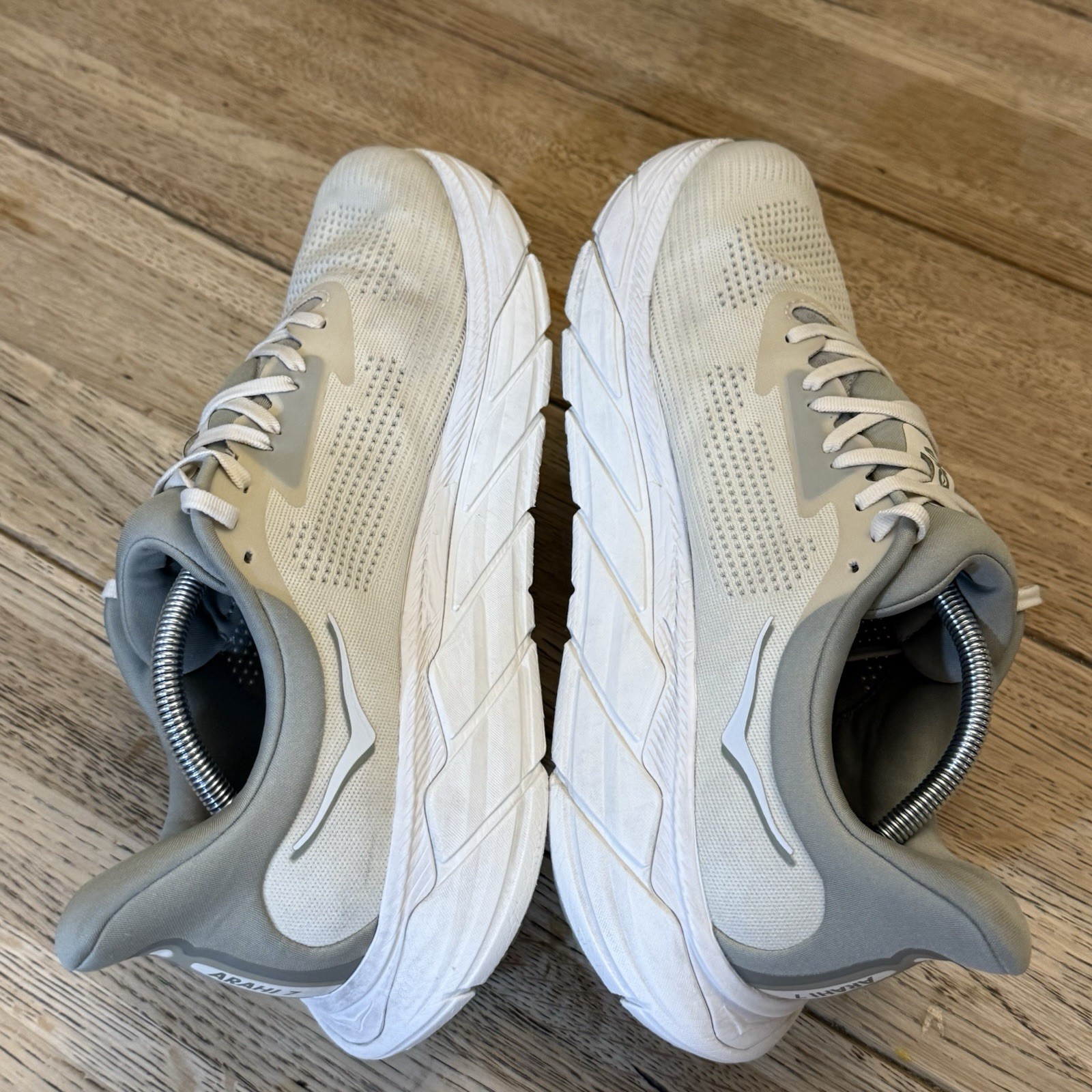 Men's Hoka One One Arahi 7 Road-Running Shoes size 12.5D Gray thumbnail 6