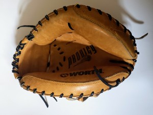 worth catchers mitt