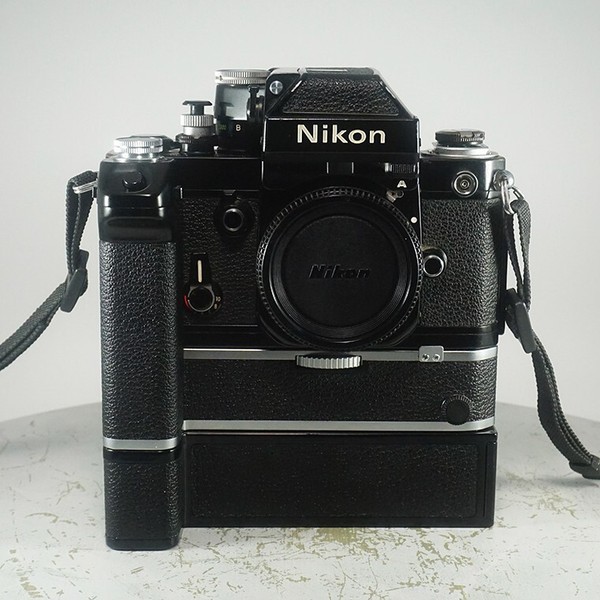 NIKON F2A PHOTOMIC (Nikon F2+Prisma DP-11)+MOTOR MD2+BATTERY PACK MB1. Preciosa!