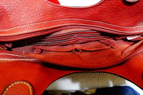 Rosetti Red Hobo Style Purse with Bonus Umbrella - Picture 9 of 18