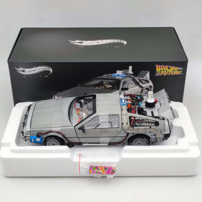 Hot Wheels 1:18 Elite Back To The Future Time Machine Delorean