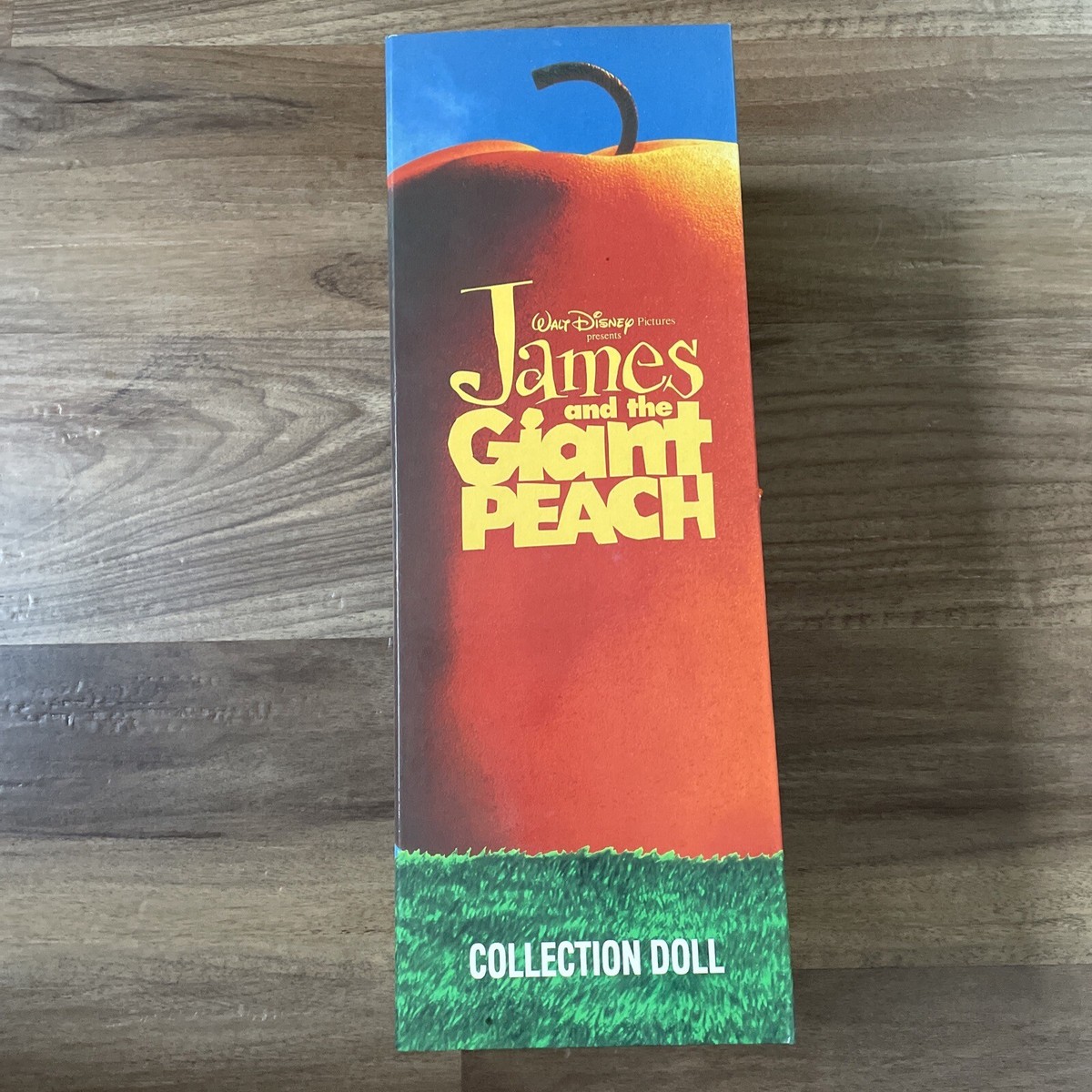 VINTAGE DISNEY JAMES AND THE GIANT PEACH GRASSHOPPER 1996 JUN