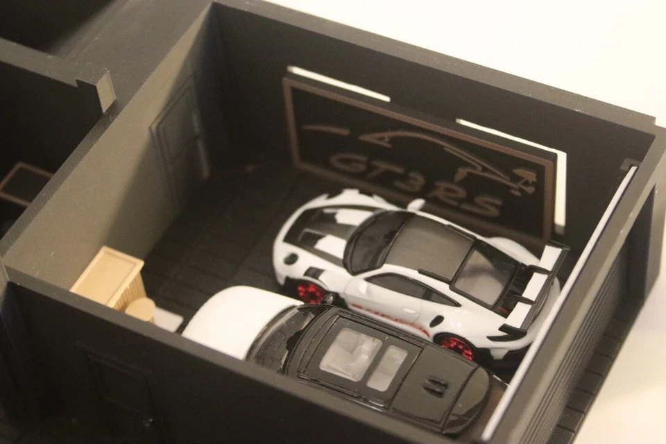 Casa diorama mansión de lujo escala 1:64 para coches de juguete, Mini GT | Treasure Hunt Foto 3 de 4