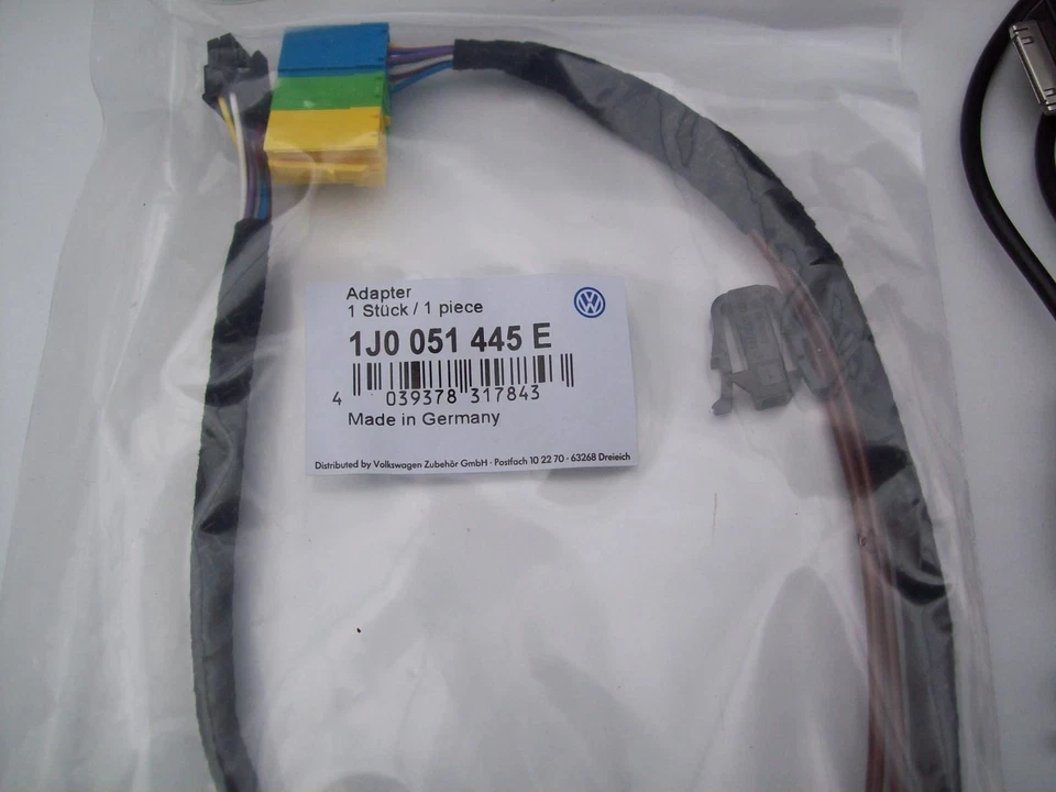 VW Amarok IPod Kit 1K0051444B 2013-2016 - Image 2 of 3