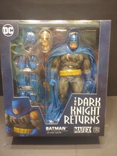 AUTHENTIC Medicom Toy Mafex 119 Batman Triumphant The Dark Knight Returns CIB