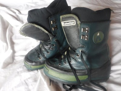 VINTAGE AIRWALK ADVANTAGE 4 Snowboard Boots Mens Size 6