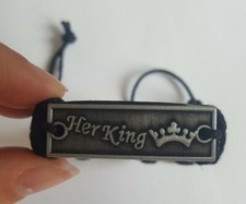 echt Leder geflochtenes Armband, Schwarz, Her King versilberter Schild&nbsp;