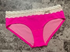 NWT VICTORIA'S SECRET M PINK WHITE LACE LEOPARD RIBBON RARE HIPHUGGER PANTIES