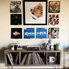BUY 4 GET 1 FREE- Vinyl Record Wall Mount/Display/Frame, PREVENT DAMAGING WALLS