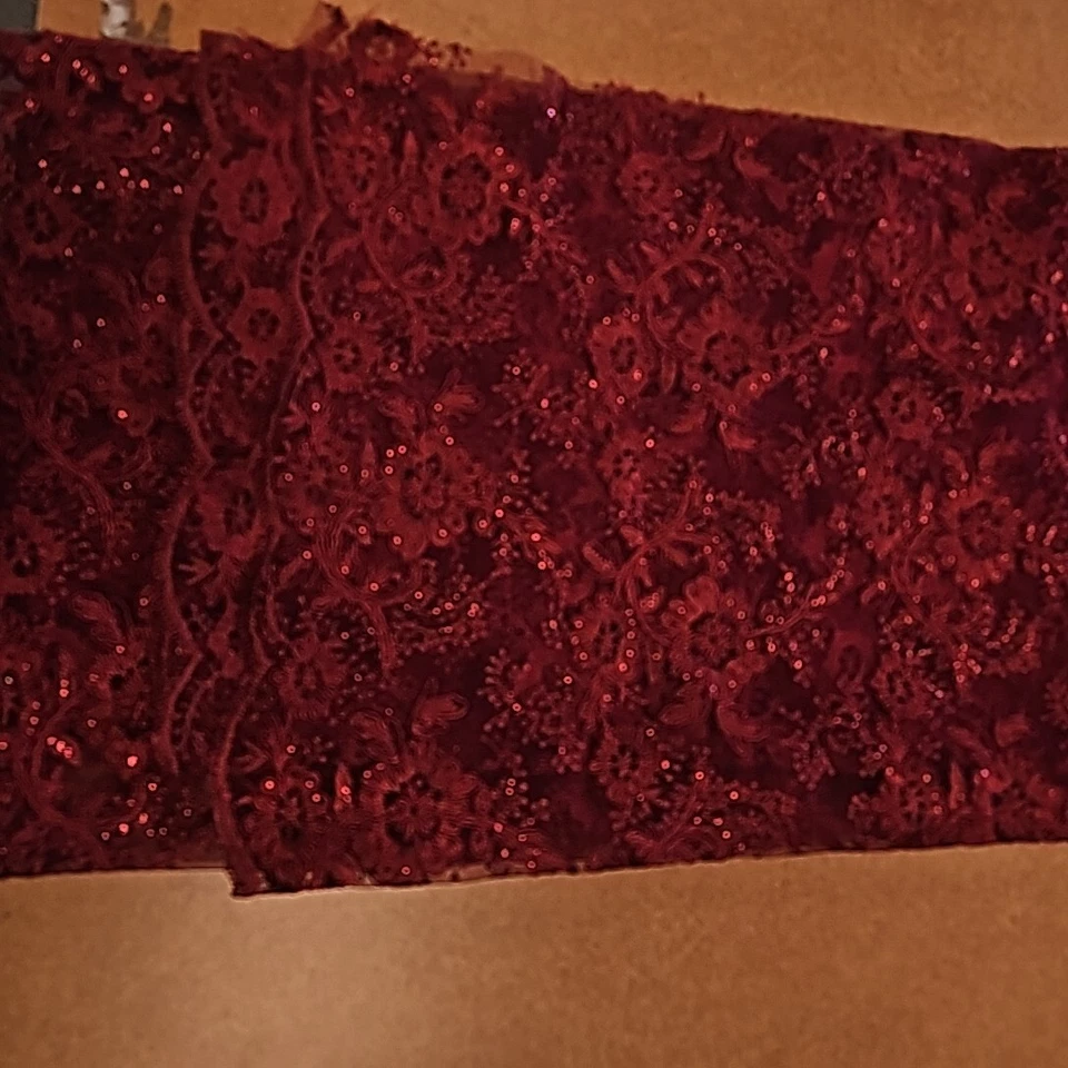 1.  Tela floral vieira encaje lentejuelas granate 7/8 yardas ocasión especial  Foto 3 de 3