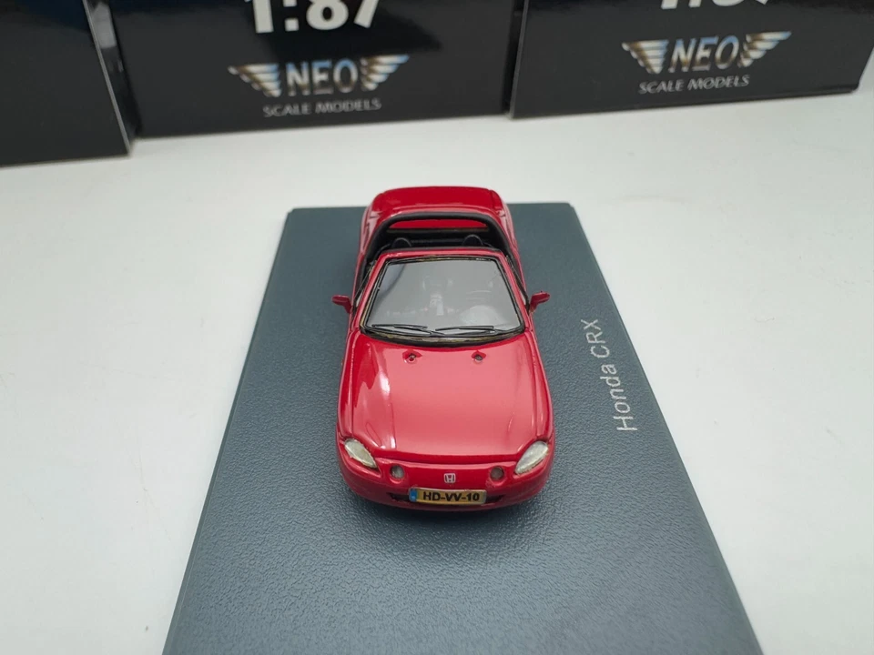 Neo 1/87 Scale Honda CRX Red Resin car model - Image 3 of 4