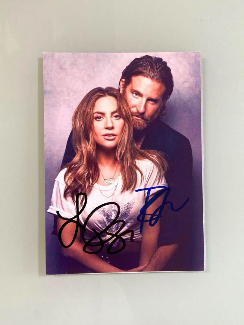 セール中…レディー・ガガとブラッドリー・クーパー直筆サイン入り2Lサイズ写真… Lady Gaga and Bradley Cooper 2L Size Autographed Photo