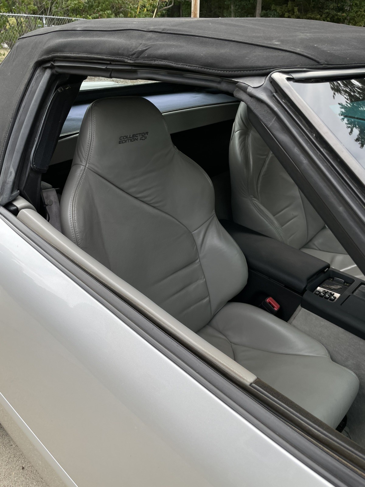 1996 Silver Chevrolet Corvette   | C4 Corvette Photo 6