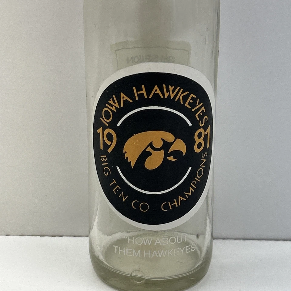Botella de Coca-Cola Conmemorativa del Campeonato Iowa Hawkeyes Big Ten 1981 **ROSE BOWL** Foto 3 de 4