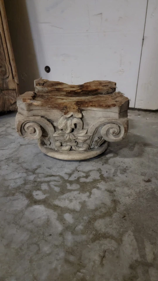 木雕装饰柱 — 第 3/4 张图片