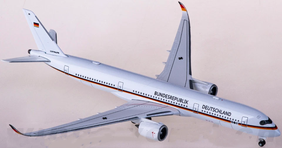 1:500 Herpa Luftwaffe AIRBUS A350-900 Passenger Airplane Diecast Aircraft Model - Image 4 of 4