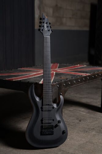 Cort KX707 Evertune Open Pore Black 7 corde chitarra elettrica tasti inox - Foto 3 di 11