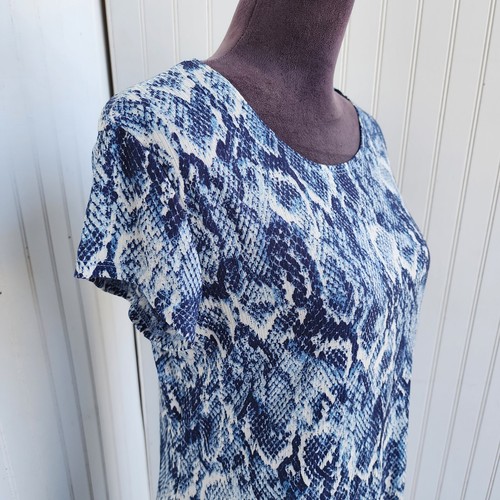 Splendido abito nuovo con etichette TIANA B blu bianco pelle di serpente cambio manica corta elasticizzato taglia L - Foto 4 di 15