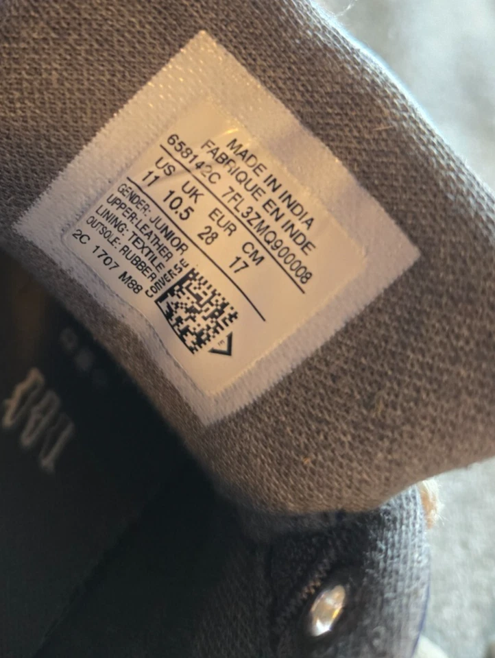 Converse - All Stars - Cuero superior - 2 tonos - Parte superior baja - Talla juvenil 11 - Zapatos Foto 4 de 4