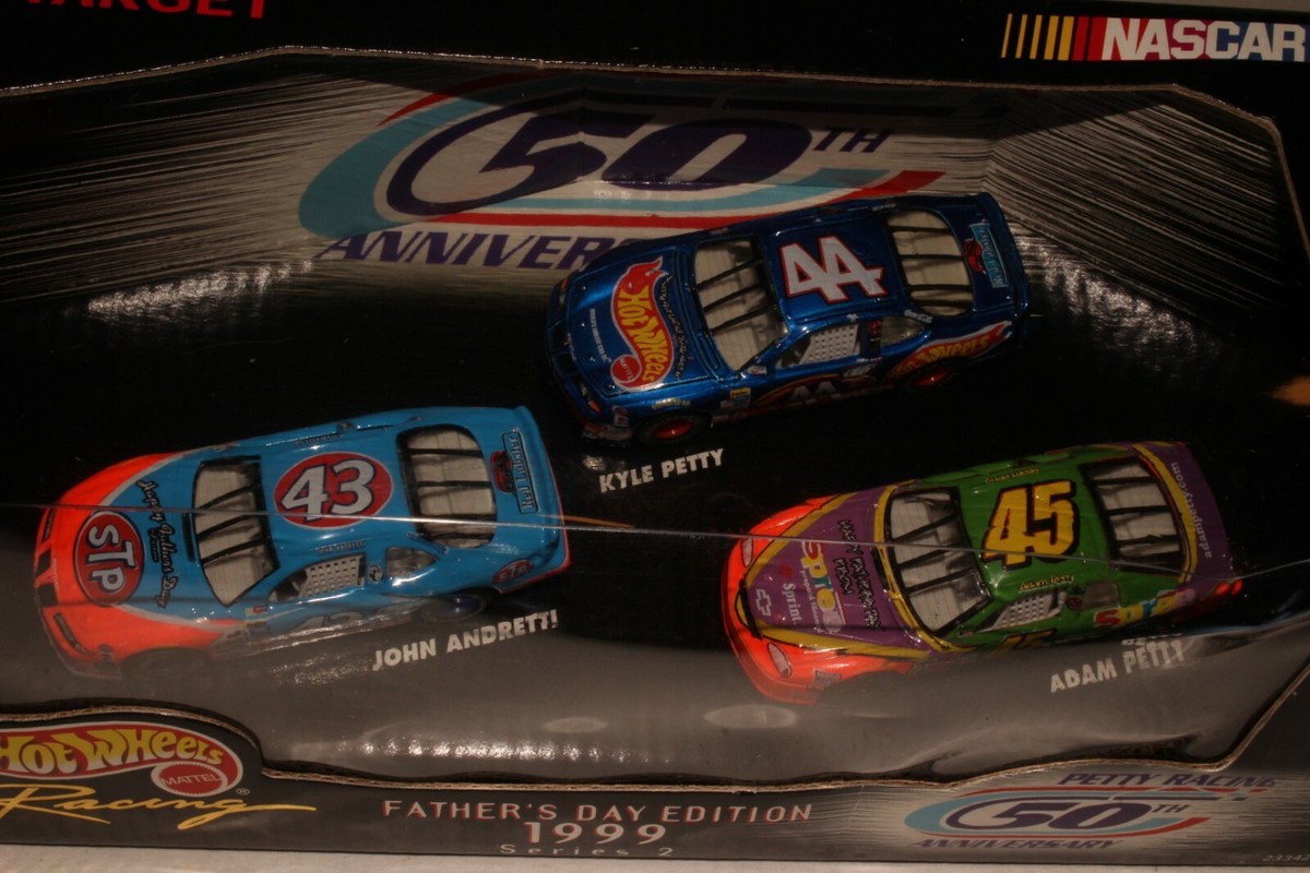 ホットウィール ナスカー PETTY RACING ファーザーズデイ